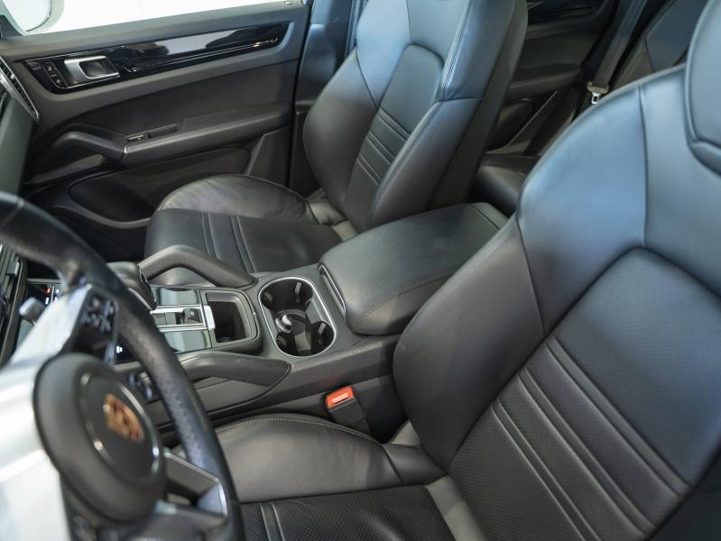 Voitures occasions PORSCHE Cayenne Coupe E-Hybrid Montélimar