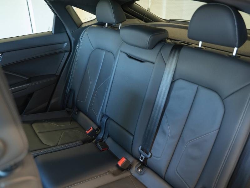 Voitures occasions Audi Q3 Sportback S line Montélimar