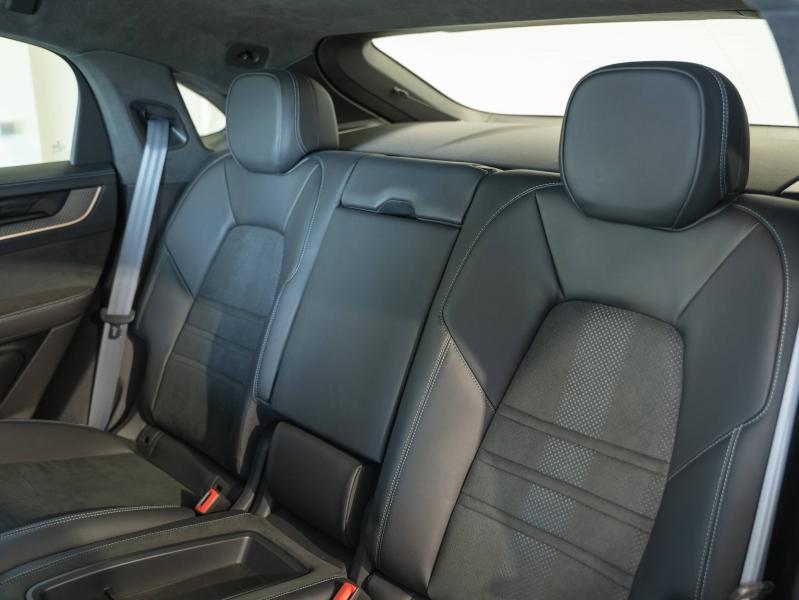 Voitures occasions PORSCHE Cayenne Coupe Turbo E-Hybrid Pk GT Montélimar