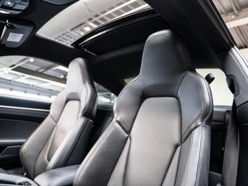 Voitures occasions PORSCHE 911 Coupe Carrera 4S Montélimar