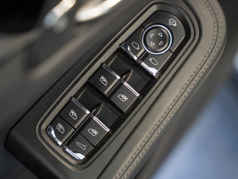 Voitures occasions PORSCHE MACAN S Montélimar