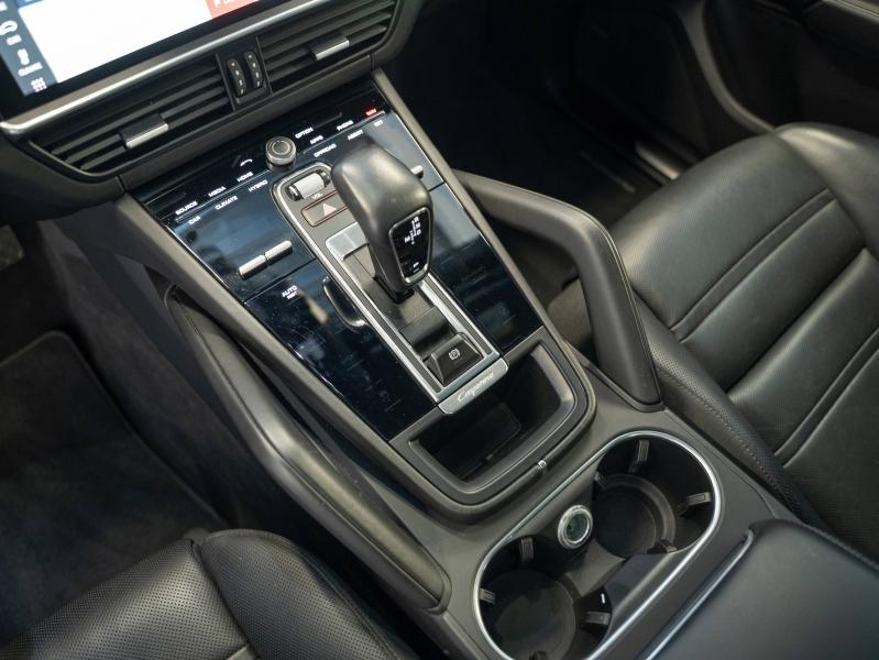 Voitures occasions PORSCHE CAYENNE E-Hybrid Montélimar