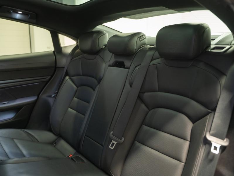 Voitures occasions PORSCHE Taycan 4S Montélimar