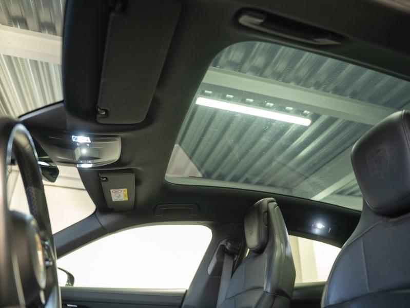 Voitures occasions PORSCHE Taycan 4S Montélimar