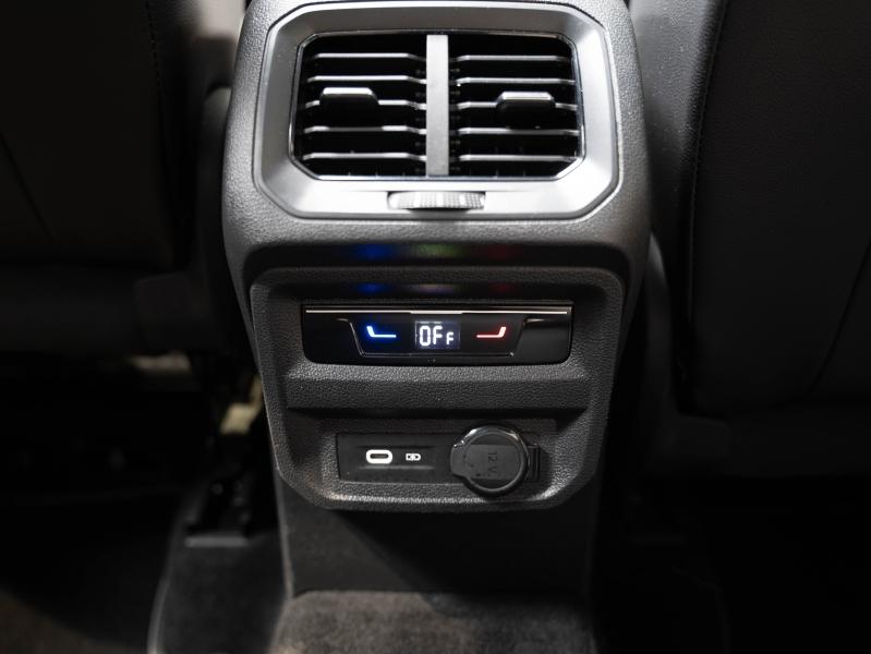 Voitures occasions VOLKSWAGEN TIGUAN R-Line Montélimar