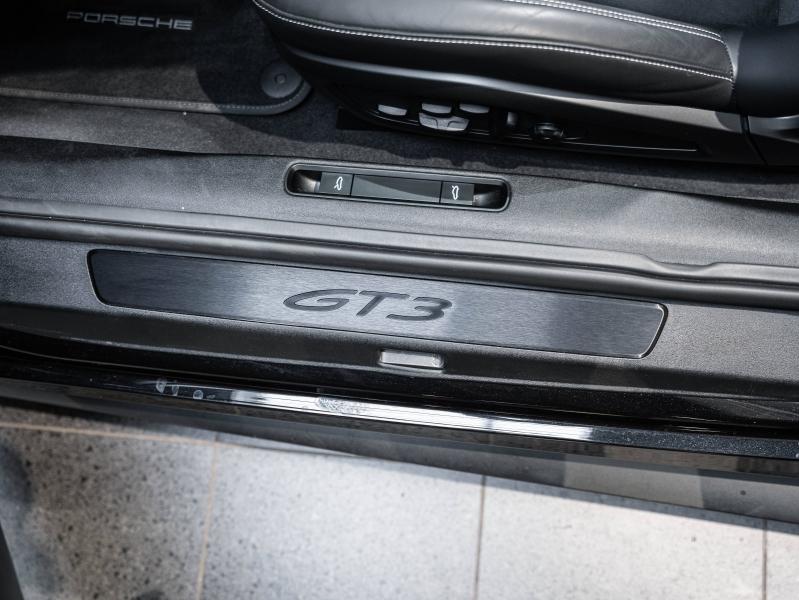 Voitures occasions PORSCHE 911 Coupe GT3 Montélimar