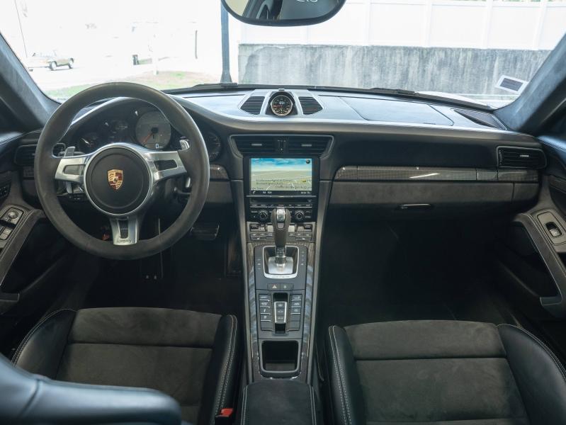 Voitures occasions PORSCHE 911 Coupe GTS Montélimar