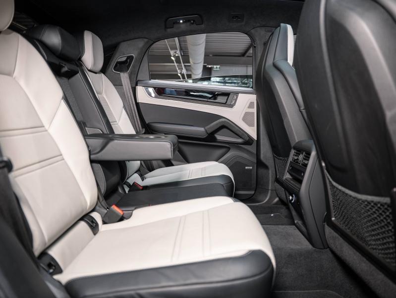 Voitures occasions PORSCHE Cayenne Coupe Turbo E-Hybrid Montélimar