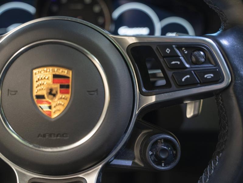 Voitures occasions PORSCHE CAYENNE E-Hybrid Montélimar