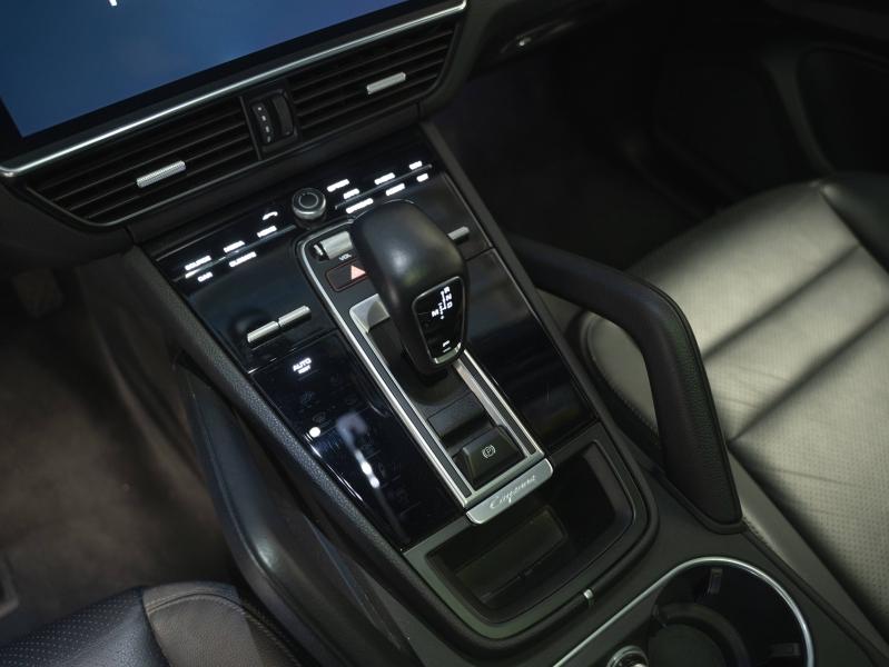 Voitures occasions PORSCHE CAYENNE E-Hybrid Montélimar