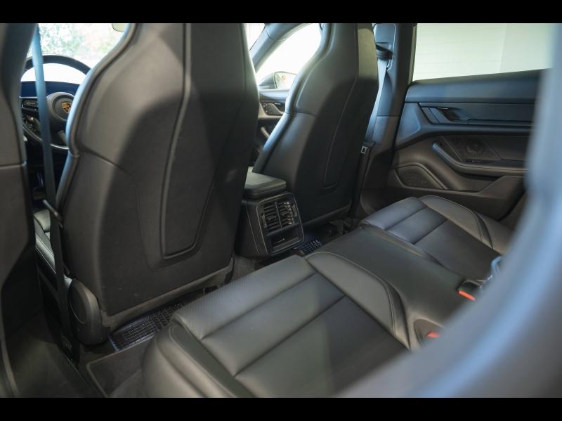 Voitures occasions PORSCHE Taycan Cross Turismo 4 Montélimar