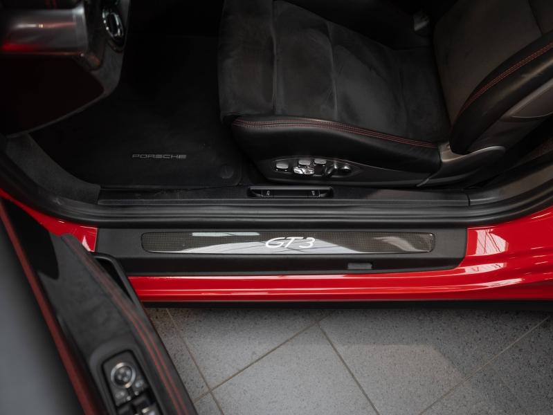 Voitures occasions PORSCHE 911 Coupe GT3 Montélimar