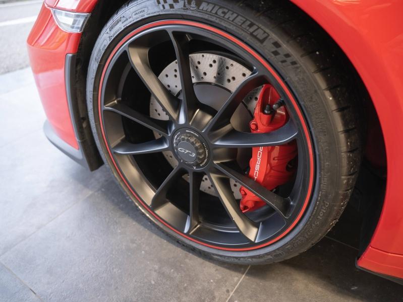 Voitures occasions PORSCHE 911 Coupe GT3 Montélimar