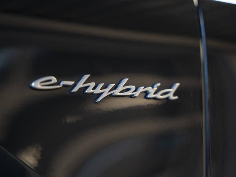 Voitures occasions PORSCHE CAYENNE E-Hybrid Montélimar