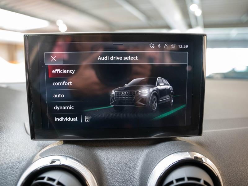 Voitures occasions Audi Q2 S line Montélimar