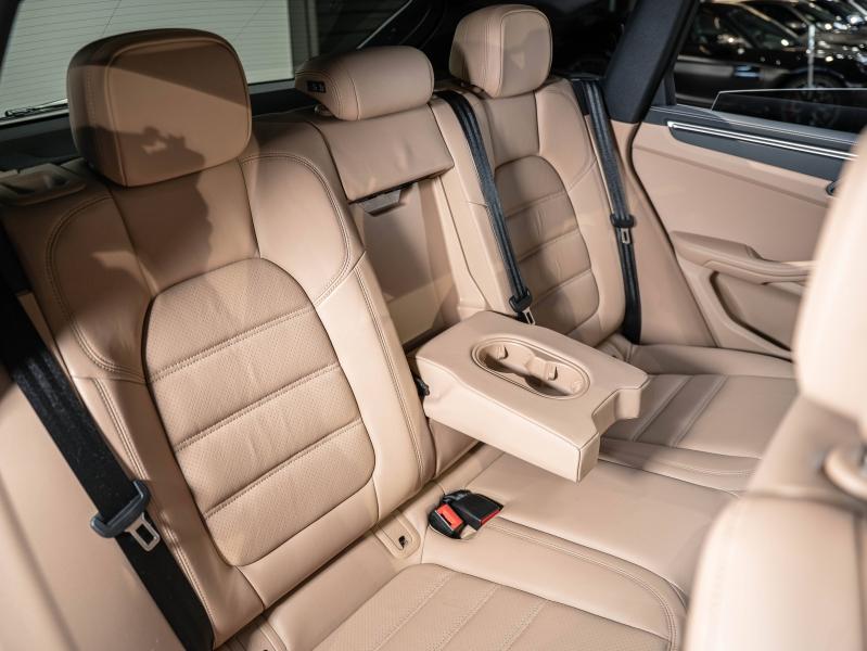 Voitures occasions PORSCHE MACAN Base Montélimar