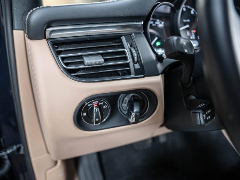 Voitures occasions PORSCHE MACAN Base Montélimar