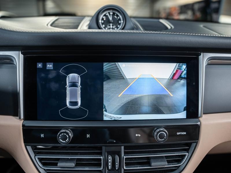 Voitures occasions PORSCHE MACAN Base Montélimar