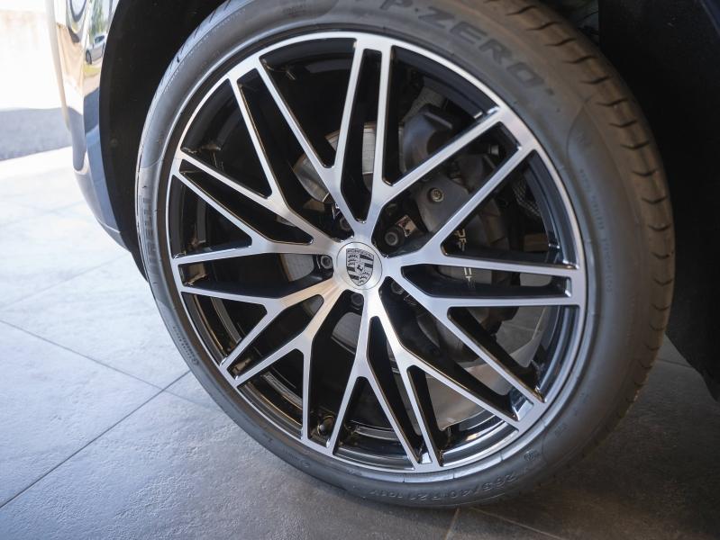Voitures occasions PORSCHE MACAN Base Montélimar