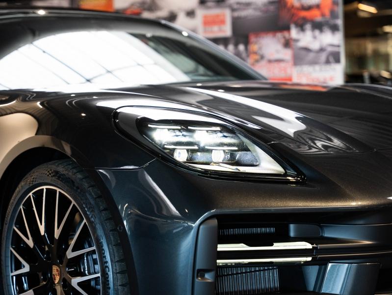 Voitures occasions PORSCHE PANAMERA 4 Montélimar