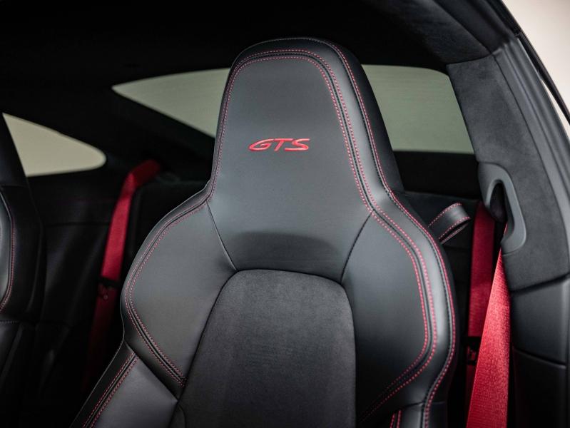 Voitures occasions PORSCHE 911 Coupe Carrera 4 GTS Montélimar