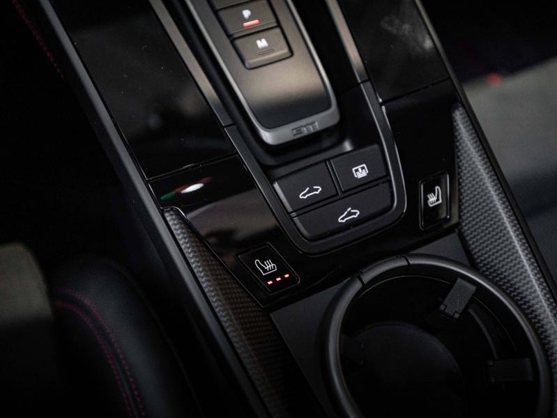 Voitures occasions PORSCHE 911 Coupe Carrera 4 GTS Montélimar