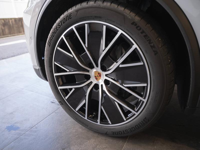 Voitures occasions PORSCHE MACAN Base Montélimar