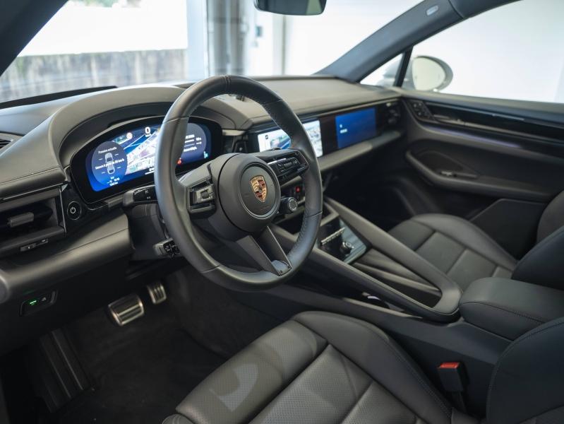 Voitures occasions PORSCHE MACAN Base Montélimar