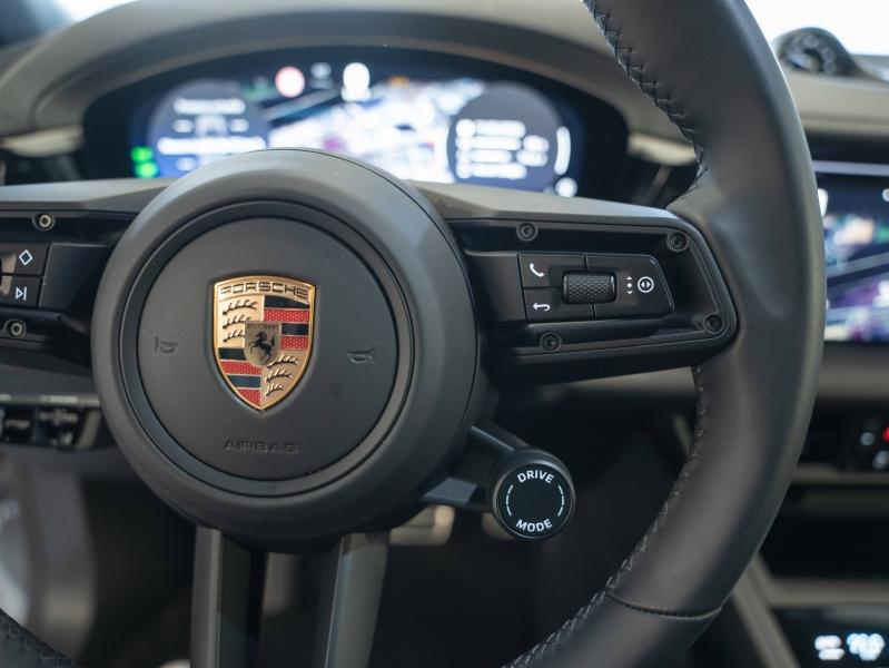 Voitures occasions PORSCHE MACAN Base Montélimar