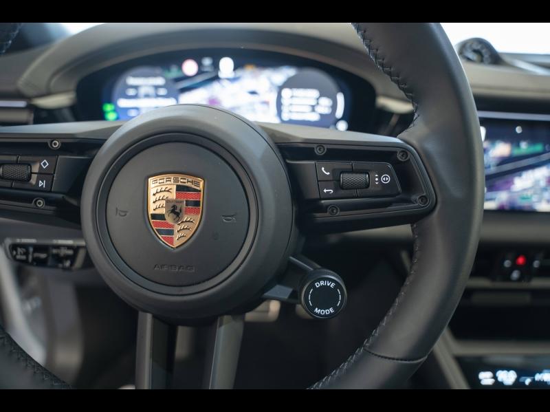 Voitures occasions PORSCHE MACAN Base Montélimar