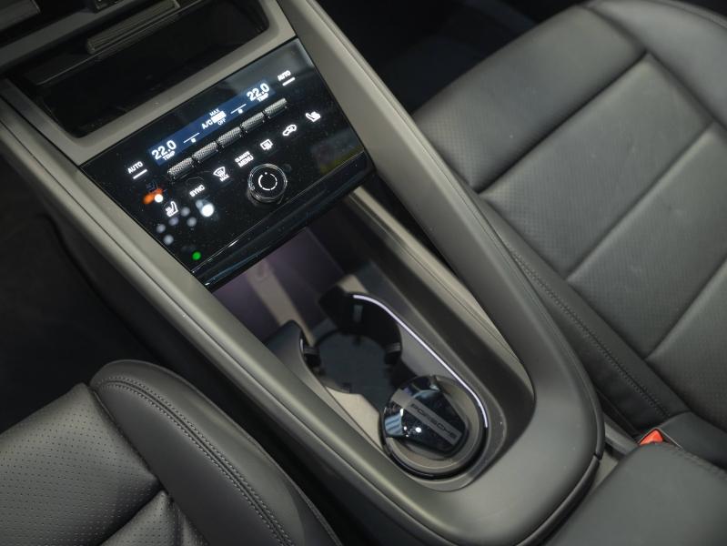 Voitures occasions PORSCHE MACAN Base Montélimar