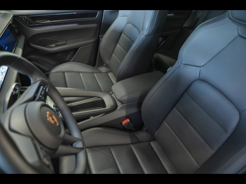 Voitures occasions PORSCHE MACAN Base Montélimar