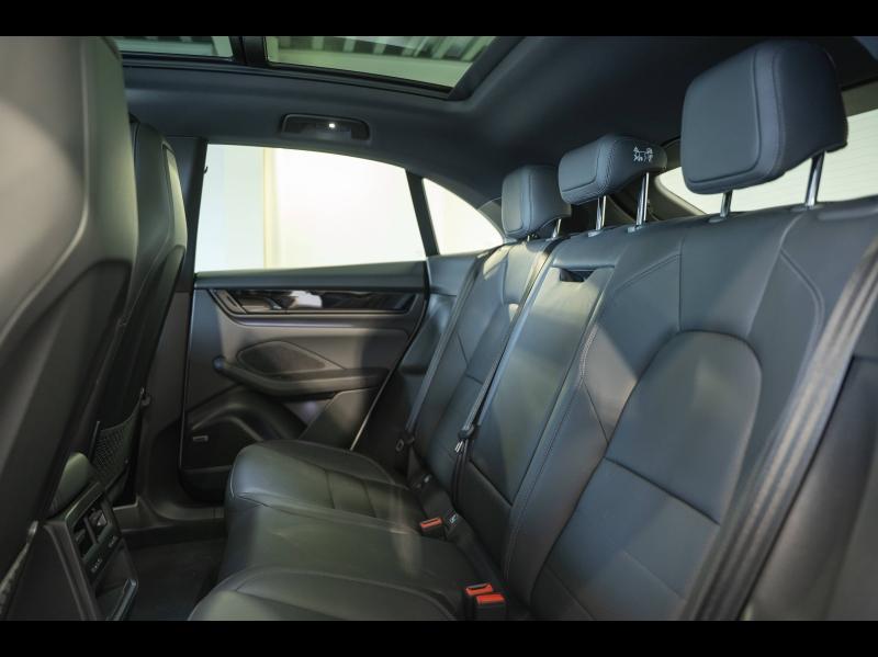 Voitures occasions PORSCHE MACAN Base Montélimar