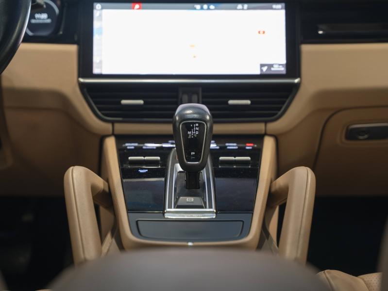 Voitures occasions PORSCHE Cayenne Coupe E-Hybrid Montélimar