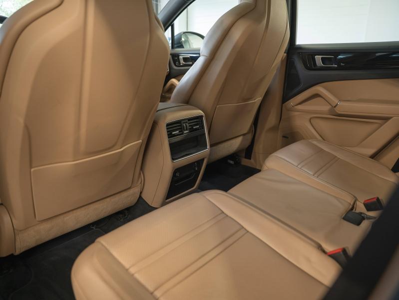 Voitures occasions PORSCHE Cayenne Coupe E-Hybrid Montélimar