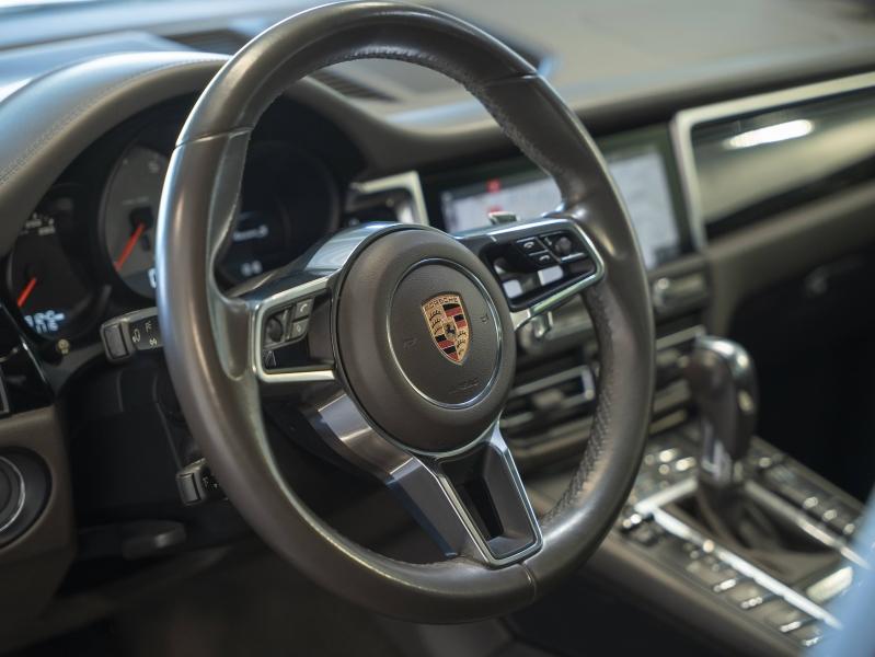 Voitures occasions PORSCHE MACAN S Montélimar
