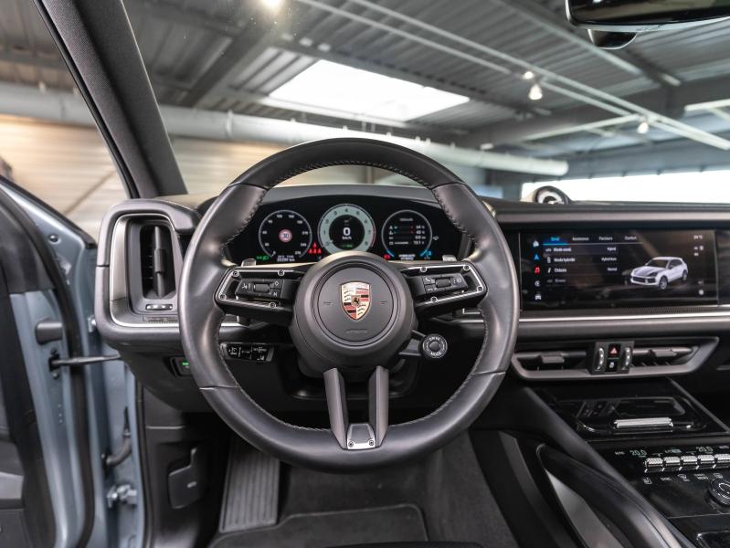 Voitures occasions PORSCHE CAYENNE E-Hybrid Montélimar