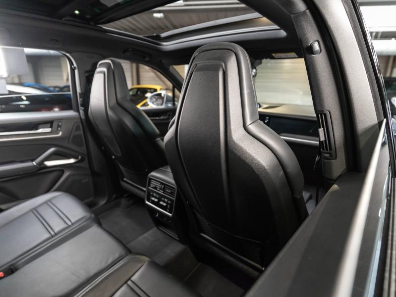 Voitures occasions PORSCHE CAYENNE E-Hybrid Montélimar