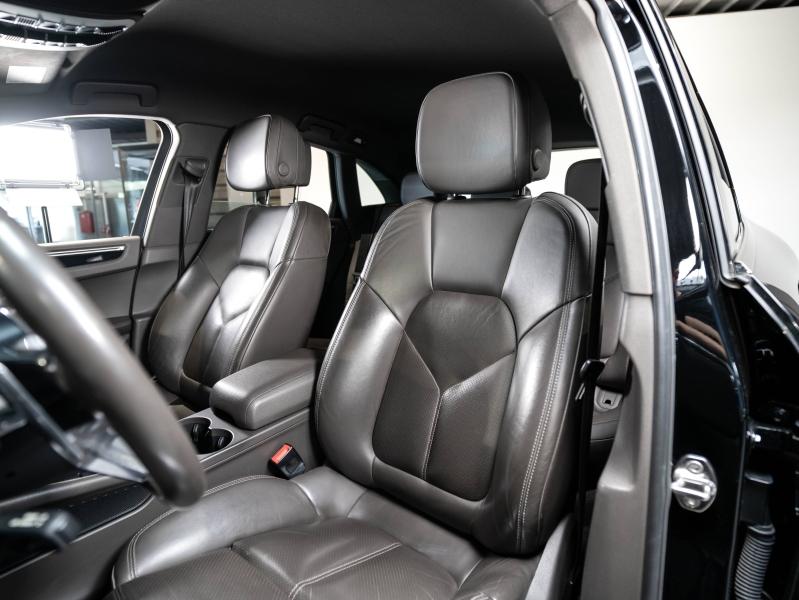 Voitures occasions PORSCHE MACAN S Montélimar