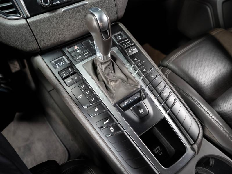 Voitures occasions PORSCHE MACAN S Montélimar
