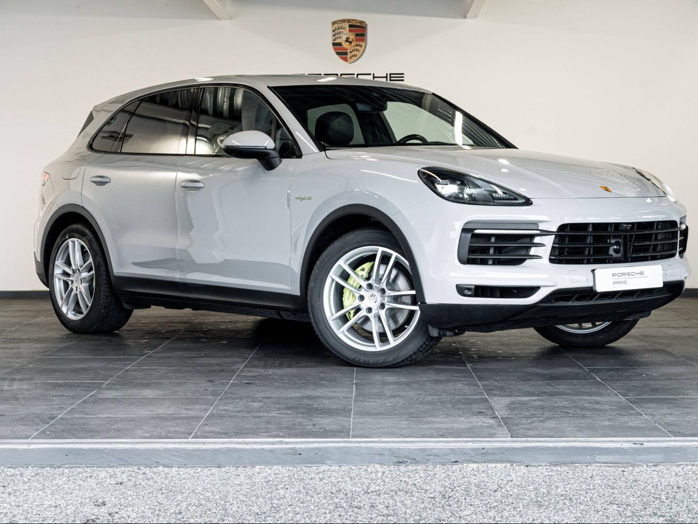 Voitures occasions PORSCHE CAYENNE E-Hybrid Montélimar