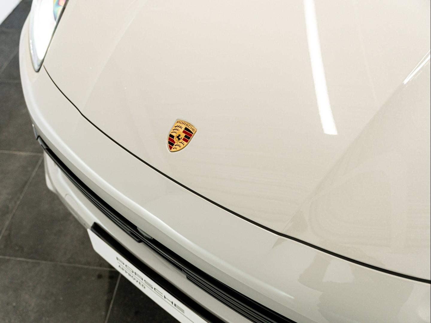 Voitures occasions PORSCHE CAYENNE E-Hybrid Montélimar