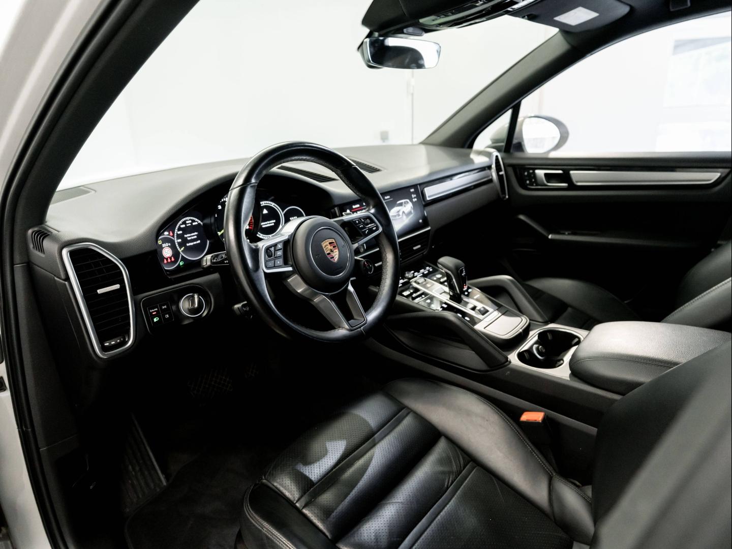 Voitures occasions PORSCHE CAYENNE E-Hybrid Montélimar