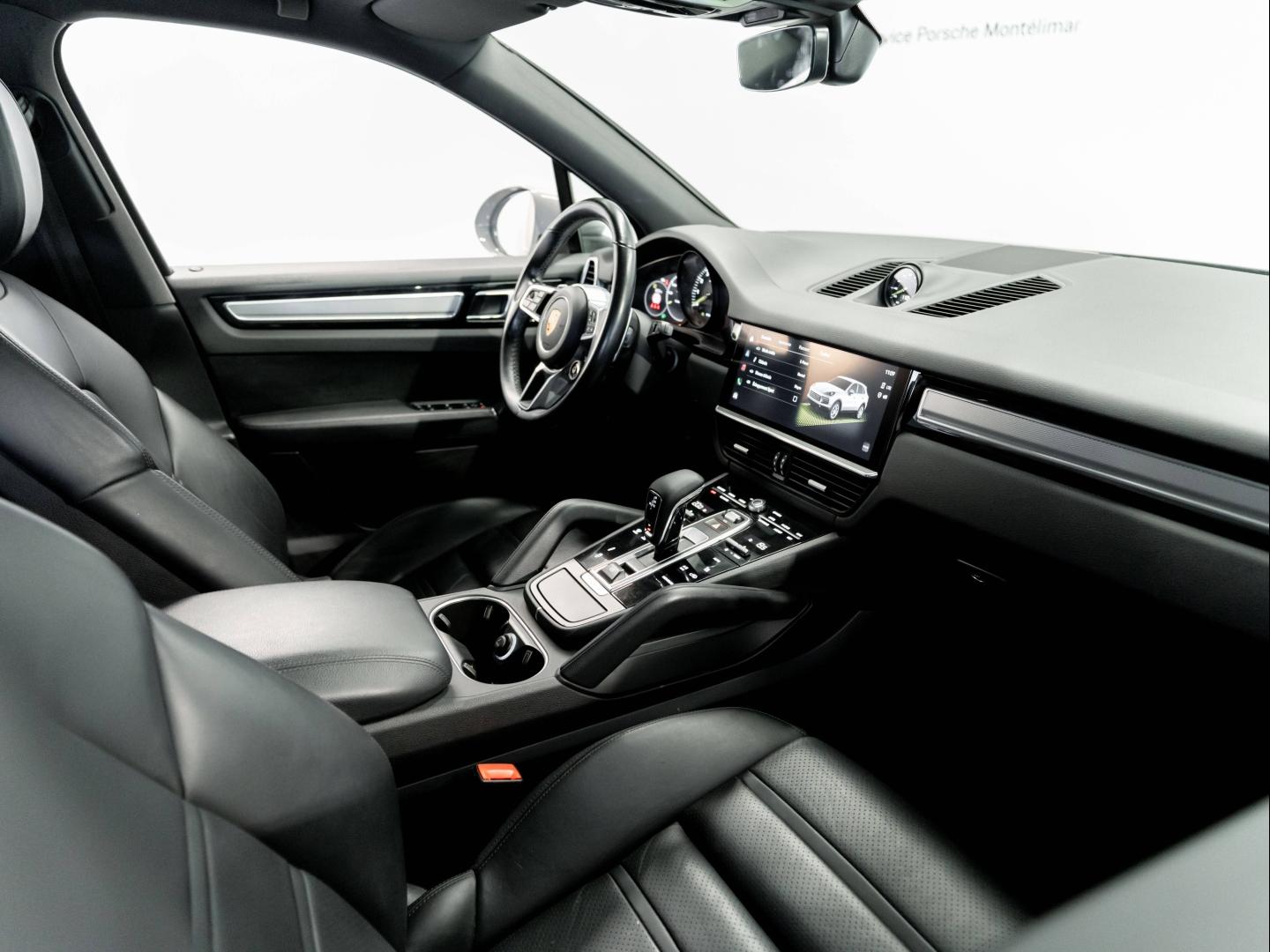 Voitures occasions PORSCHE CAYENNE E-Hybrid Montélimar
