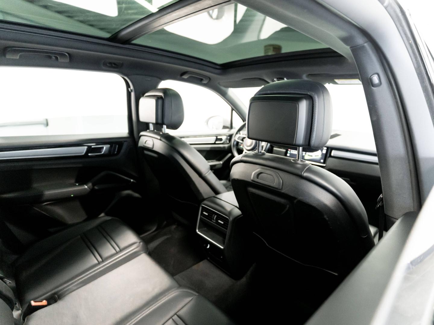 Voitures occasions PORSCHE CAYENNE E-Hybrid Montélimar