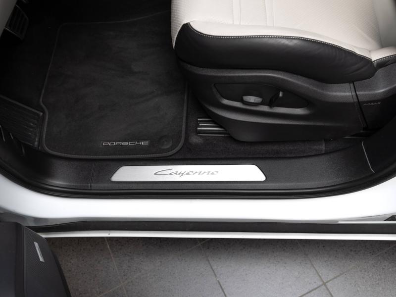 Voitures occasions PORSCHE Cayenne Coupe E-Hybrid Montélimar