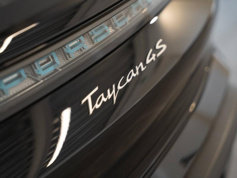 Voitures occasions PORSCHE Taycan Sport Turismo 4S Montélimar