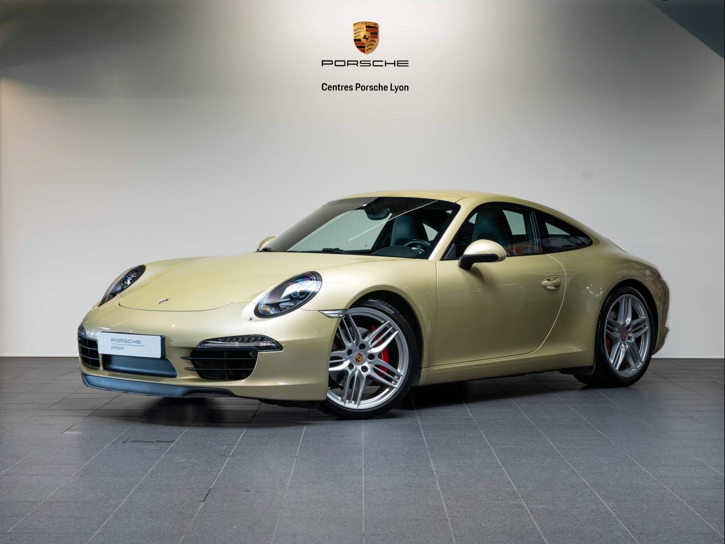 PORSCHE 911 Coupe