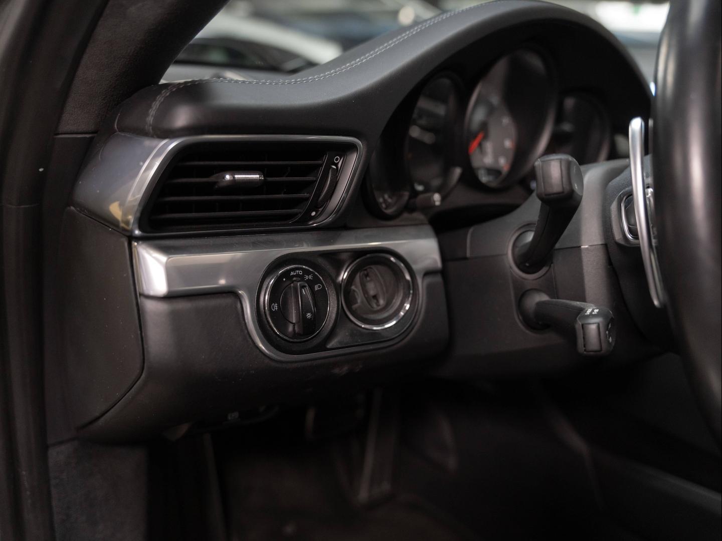 Voitures occasions PORSCHE 911 Coupe Carrera S Montélimar
