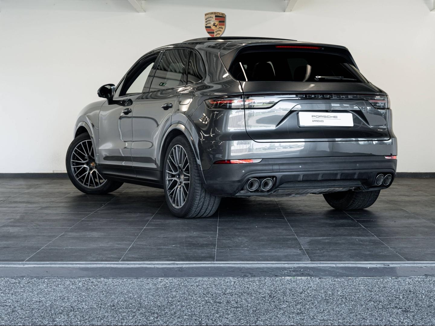 Voitures occasions PORSCHE CAYENNE E-Hybrid Montélimar